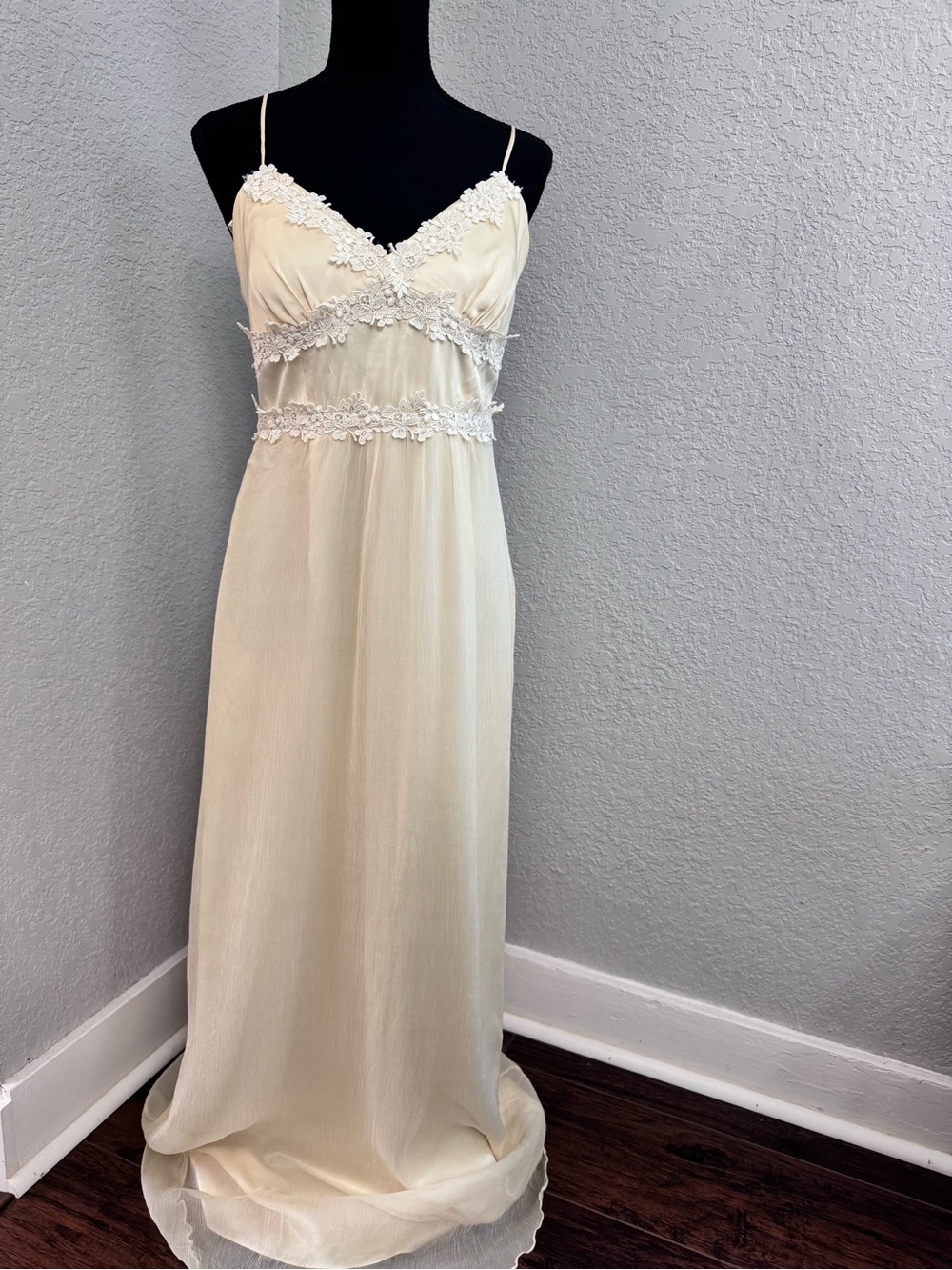 Laundry By Shelli Segal Ivory Lace-Trim Slip Dress - Wedding
